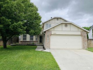 Foreclosed Home - 1413 N ECHO CREEK PL, 83616