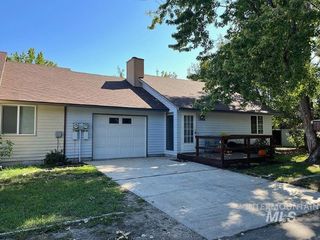 Foreclosed Home - 203 STIERMAN WAY, 83616