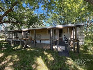 Foreclosed Home - 2710 LITTLE ROCK RD, 83617