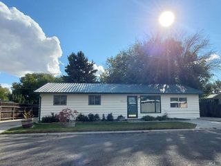 Foreclosed Home - 912 VICTORIA AVE, 83619