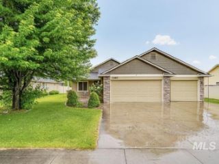 Foreclosed Home - 2687 BAYBERRY DR, 83619