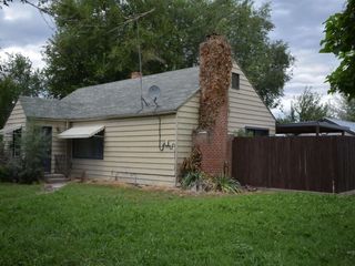 Foreclosed Home - 304 W CALIFORNIA AVE, 83628