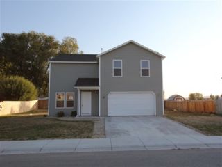 Foreclosed Home - 117 W STEPH ST, 83634