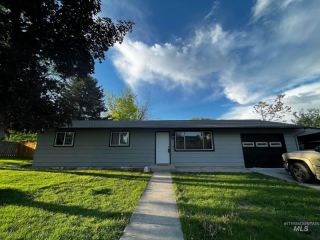 Foreclosed Home - 408 MOUNTAIN VIEW DR, 83639