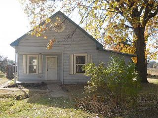 Foreclosed Home - 317 W 2ND ST N, 83644
