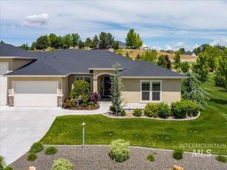Foreclosed Home - 9876 THOROUGHBRED WAY, 83644
