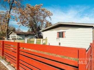 Foreclosed Home - 47 S CANYON ST, 83651