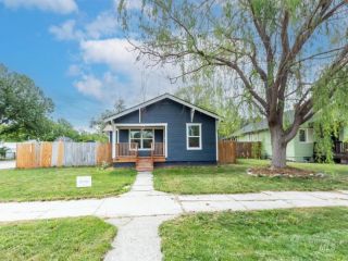 Foreclosed Home - 804 8TH AVE S, 83651