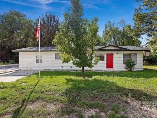 Foreclosed Home - 230 SMITH AVE, 83651