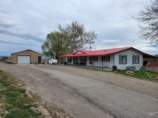 Foreclosed Home - 3113 HIGHWAY 52, 83661