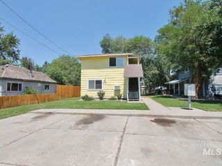 Foreclosed Home - 737 7TH AVE N, 83661