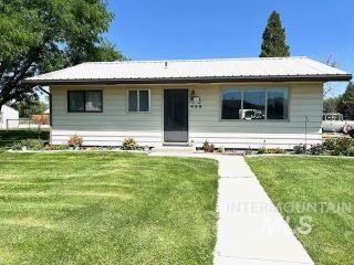 Foreclosed Home - 211 7TH AVE N, 83661