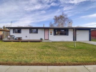 Foreclosed Home - 216 S WESTWOOD BLVD, 83686