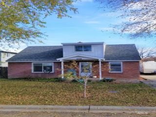 Foreclosed Home - 1024 NECTARINE ST, 83686