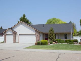 Foreclosed Home - 434 AUTUMN DR, 83686