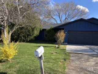 Foreclosed Home - 9109 OWYHEE DR, 83686