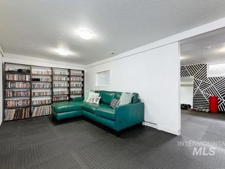 Foreclosed Home - List 100786285