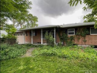 Foreclosed Home - 3411 S CLOVERDALE RD, 83709