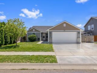 Foreclosed Home - 9701 W JADEWOOD DR, 83709