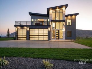 Foreclosed Home - List 100632103
