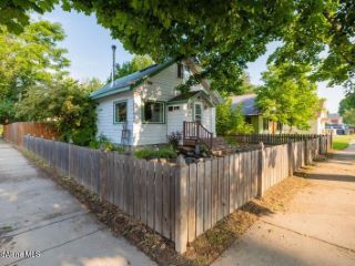 Foreclosed Home - 334 S EUCLID AVE, 83864