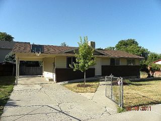Foreclosed Home - 636 E 150 S, 84062