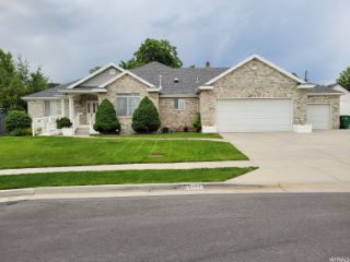 Foreclosed Home - List 101383902