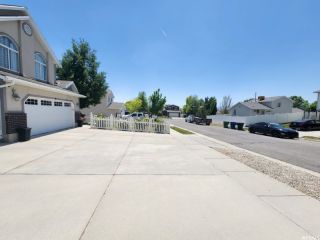 Foreclosed Home - 6097 S 4625 W, 84118