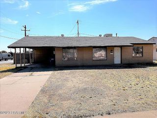 Foreclosed Home - 5702 N 13TH ST, 85014