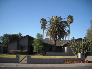 Foreclosed Home - 2448 W MANDALAY LN, 85023