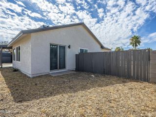 Foreclosed Home - 2246 W RUNION DR, 85027