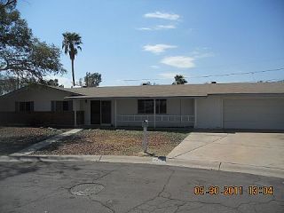 Foreclosed Home - 4220 E BECKER LN, 85028