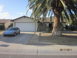 Foreclosed Home - 7410 W MINNEZONA AVE, 85033