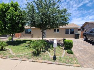 Foreclosed Home - 8432 W CLARENDON AVE, 85037