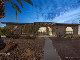 Foreclosed Home - 1276 S Ocotillo Dr, 85120
