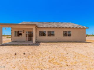 Foreclosed Home - 8166 W ZILLESA DR, 85123