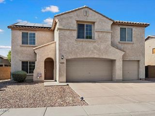 Foreclosed Home - 6022 W ESTANCIA WAY, 85132