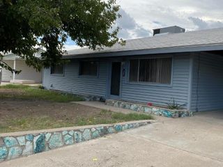 Foreclosed Home - 345 W ESSEX RD, 85137