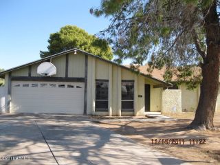Foreclosed Home - 712 W RAY CIR, 85225