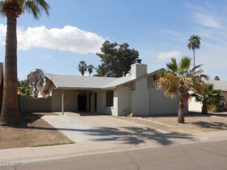 Foreclosed Home - 2401 E HERMOSA DR, 85282
