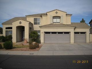 Foreclosed Home - 3558 E LATHAM WAY, 85297