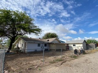 Foreclosed Home - 110 W 9TH ST, 85321