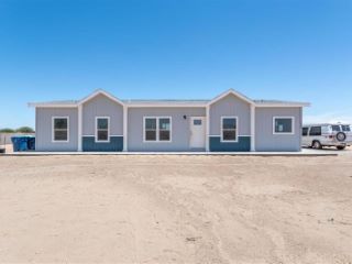 Foreclosed Home - 13825 S MESA DUNES RD, 85365