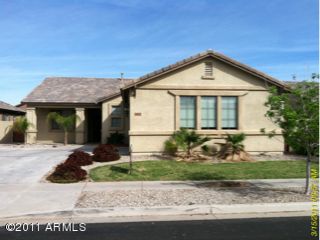 Foreclosed Home - 14520 W SIERRA ST, 85379