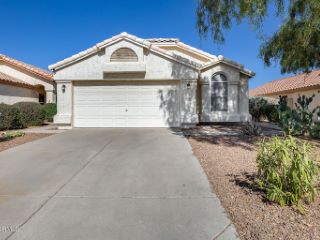 Foreclosed Home - 9762 W TONOPAH DR, 85382