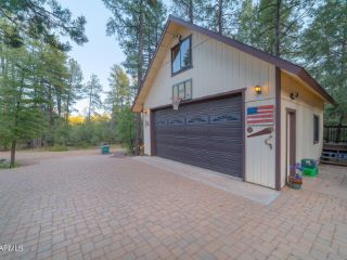Foreclosed Home - List 101080155
