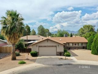 Foreclosed Home - 810 W NAVAJO LN, 85546