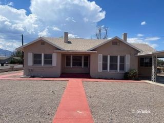 Foreclosed Home - 1224 S 9TH AVE, 85546