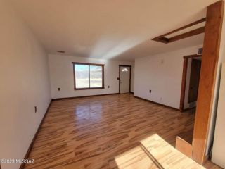 Foreclosed Home - 2301 N EAGLE ROCK RD, 85602