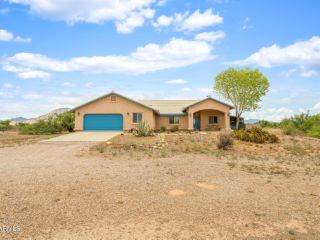 Foreclosed Home - 9090 S TEQUILA SUNRISE RD, 85615